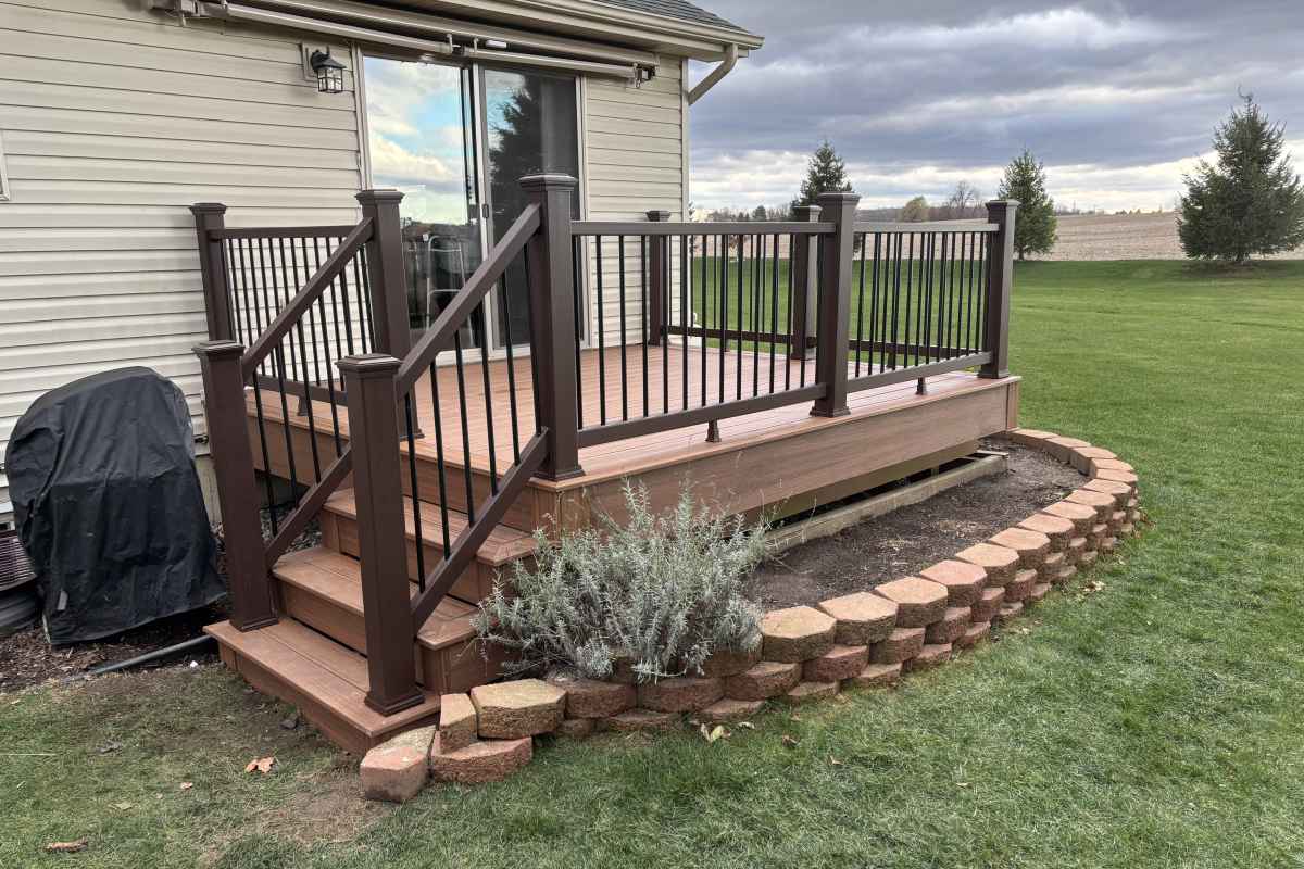 Multi-level Trex composite deck installation with aluminum railings