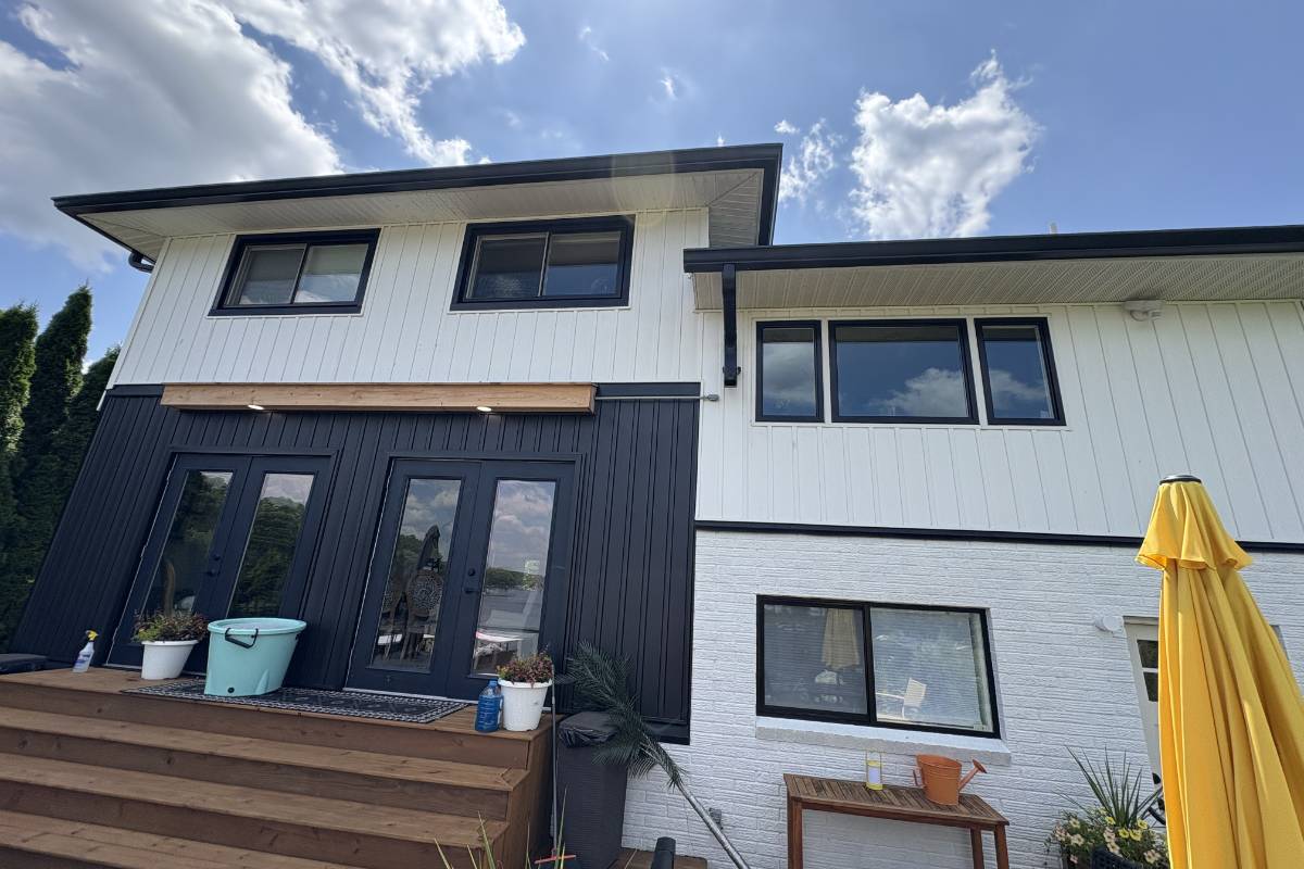 Siding and windows replaced by Michigan Exterior Pros.